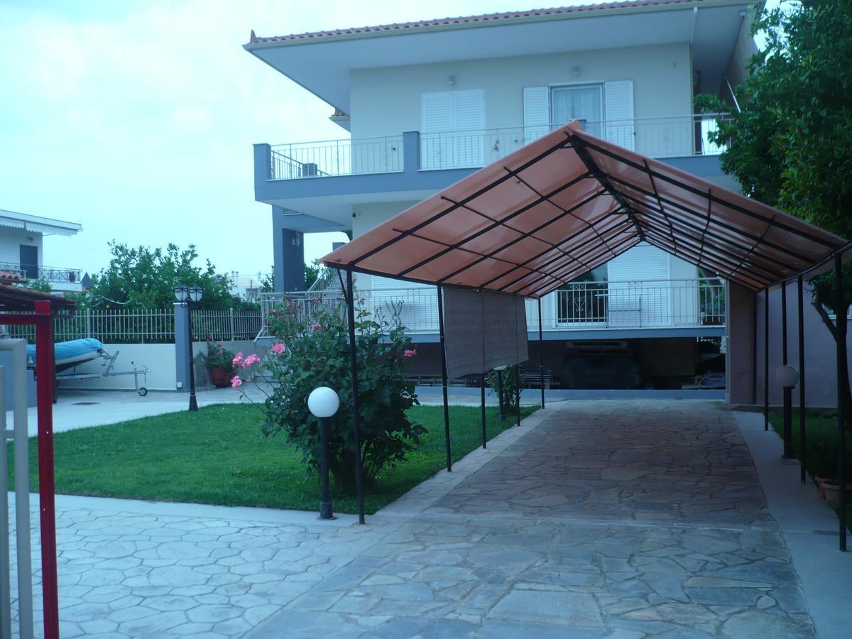 Rea's House Εξοχικό σπίτι Βραχάτι